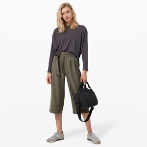 Lululemon Noir Crop Pants Sz 14 Wide Leg High Rise Workwear Sage Gray Excellent